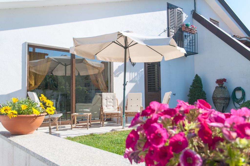 B&B Le Fresie Νουόρο Εξωτερικό φωτογραφία